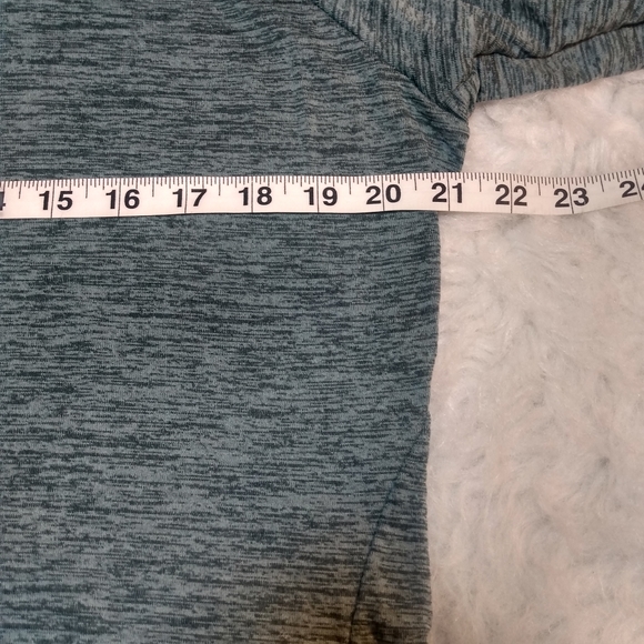 NIKE RUNNING THERMAL DRI-FIT LADIES GREEN COWL  NECK SWEATSHIRT W/THUMBHOLES - Picture 5 of 8